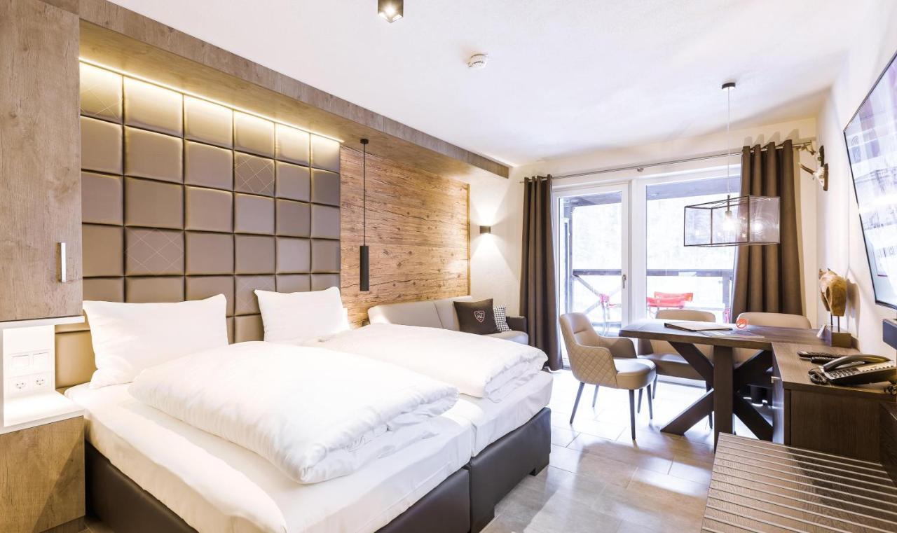 Avenida Mountain Aparthotel