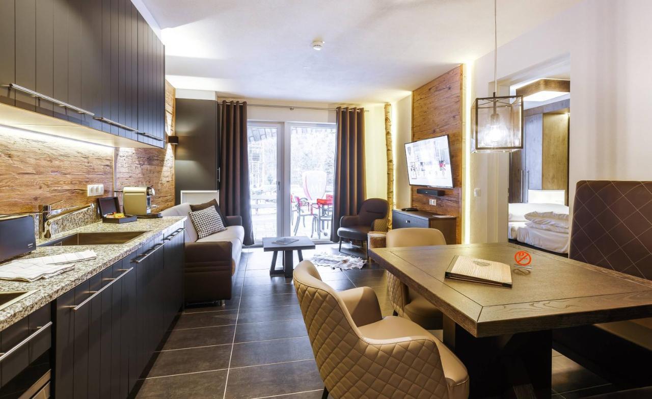 Avenida Mountain Aparthotel